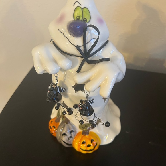 Blue Sky Ghost - Picture 2 of 4